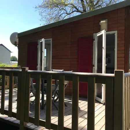 Parco vacanze Mh 200 *